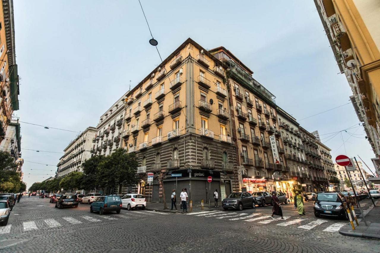 Morpheus Rooms Napoli Eksteriør billede